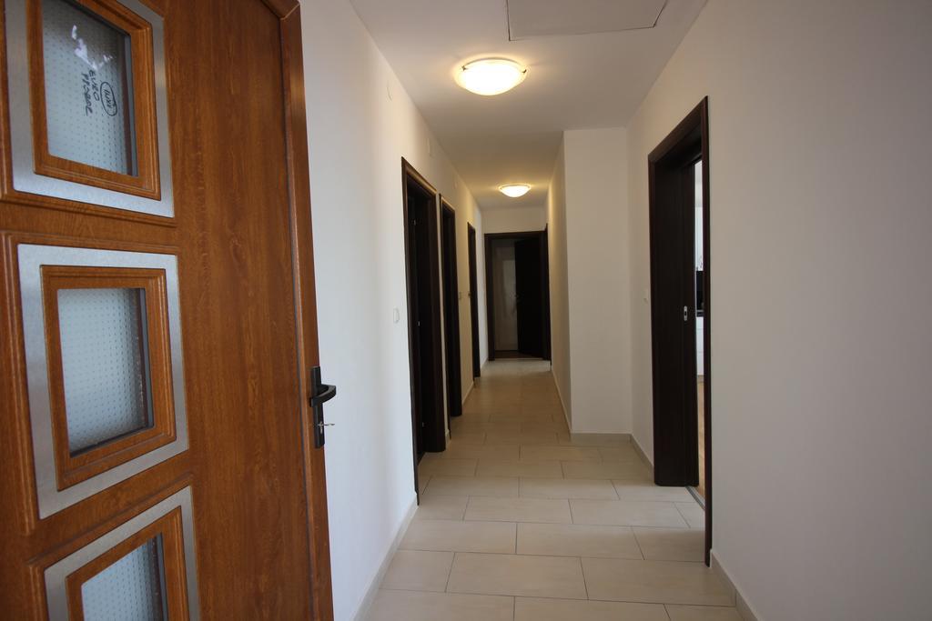 Apartments Manda Novi Vinodolski Esterno foto